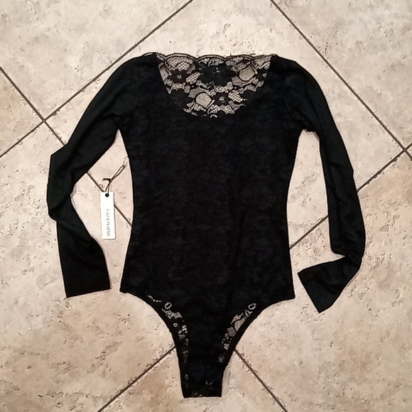 Nwot lace back black bodysuit - Picture 3 of 4